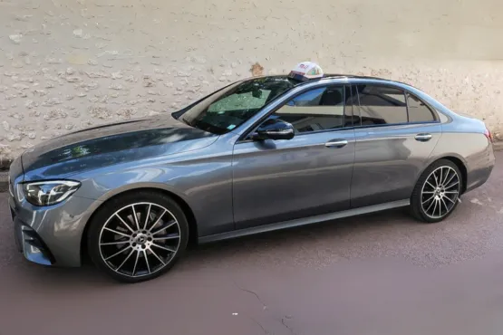 presentation voiture taxis fontainebleau avon mercedes